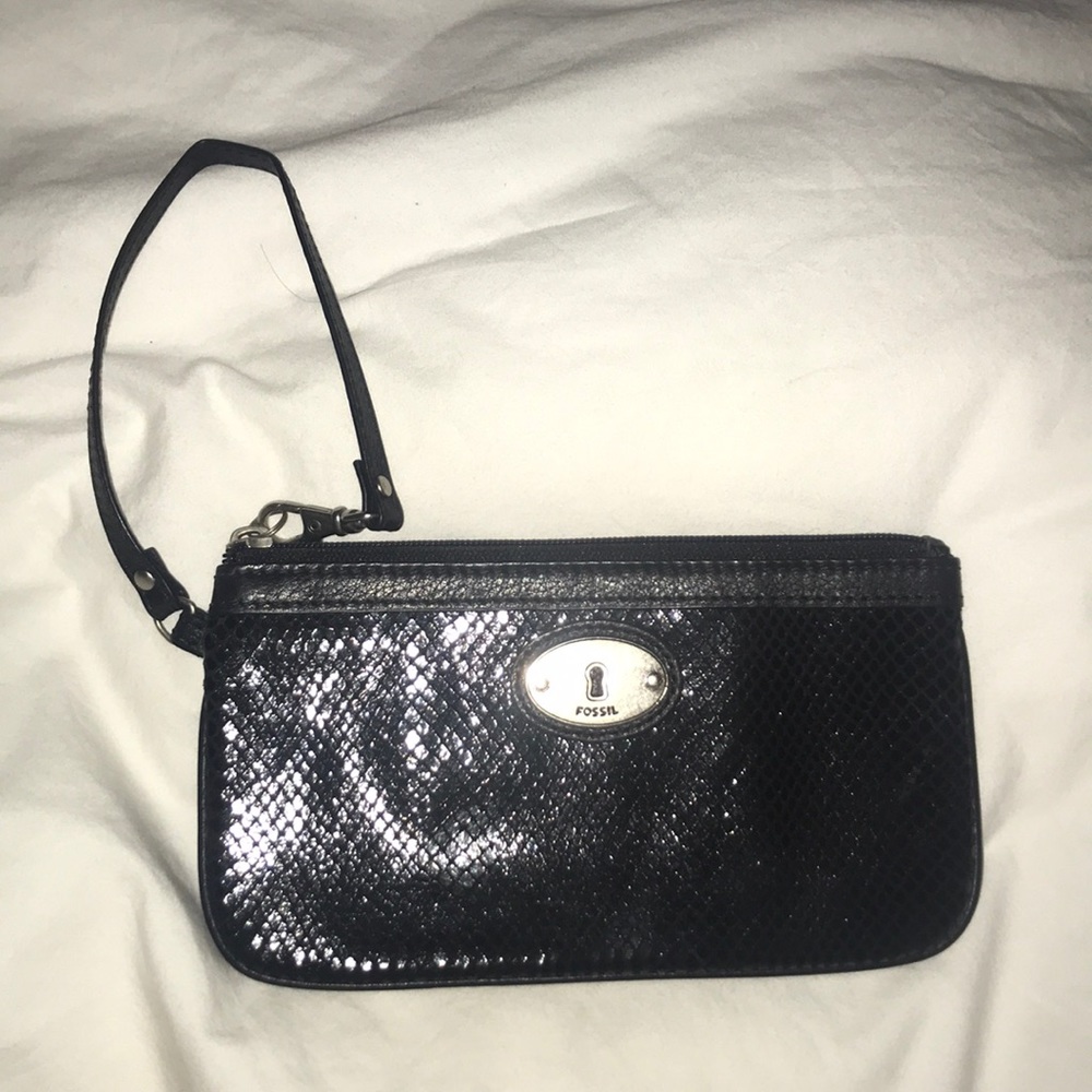 FOSSIL wristlet